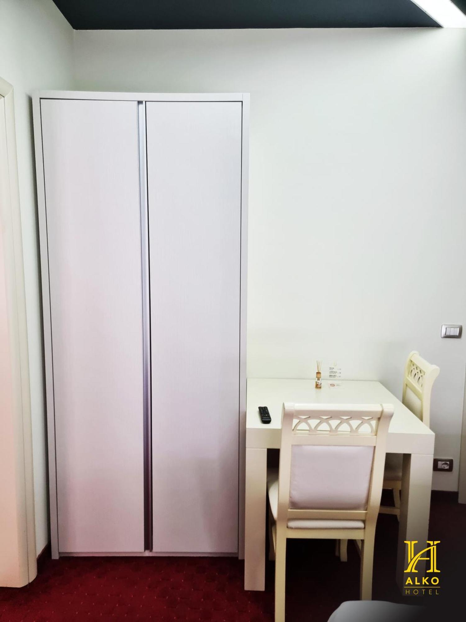 Alko Hotel Шкодер Екстер'єр фото